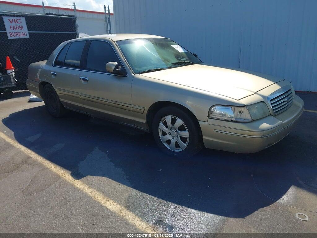 2FAFP73W3YX213686 2000 FORD CROWN VICTORIA photo no. 1