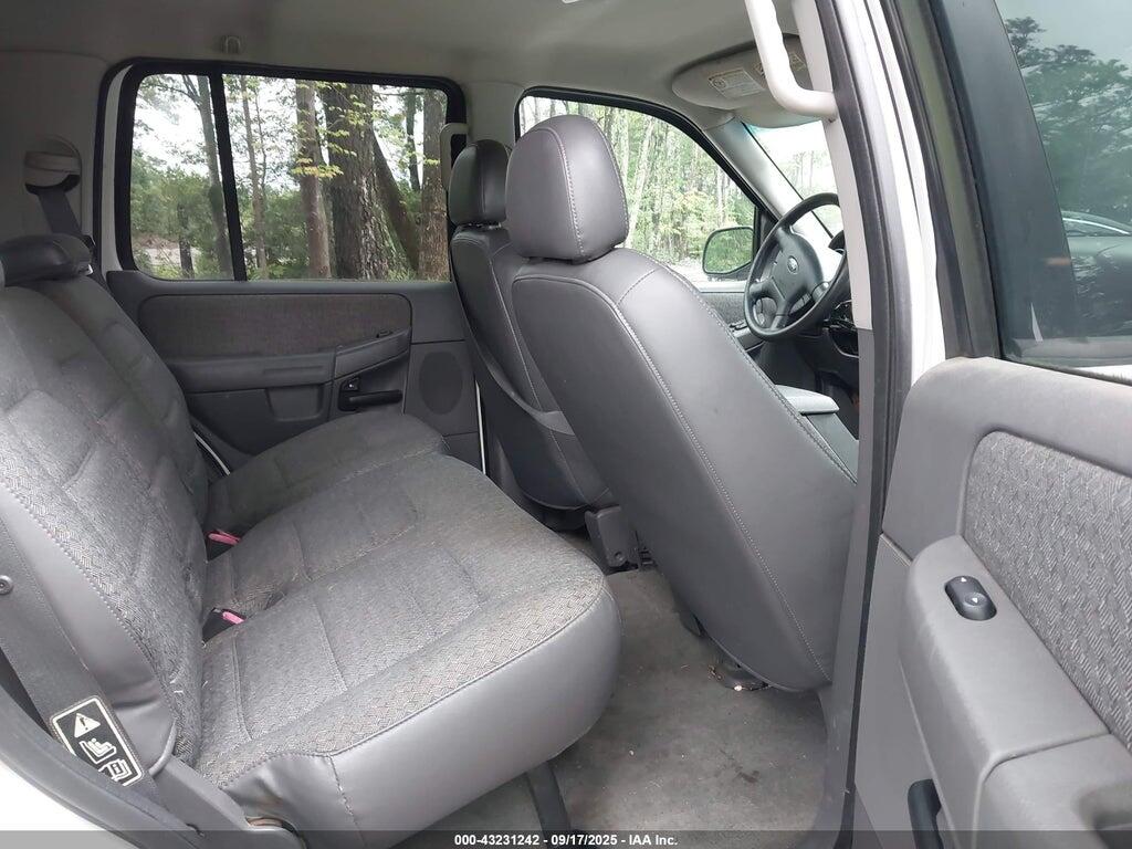 1FMZU72K62ZC83856 2002 FORD EXPLORER photo no. 8
