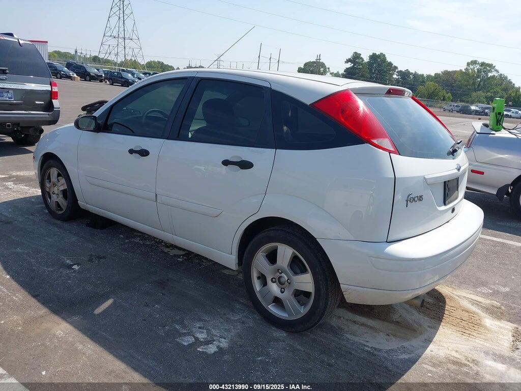 3FAHP37343R102752 2003 FORD FOCUS photo no. 3