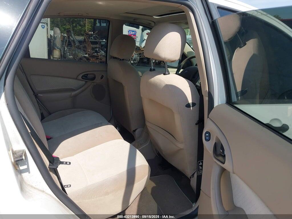 3FAHP37343R102752 2003 FORD FOCUS photo no. 8