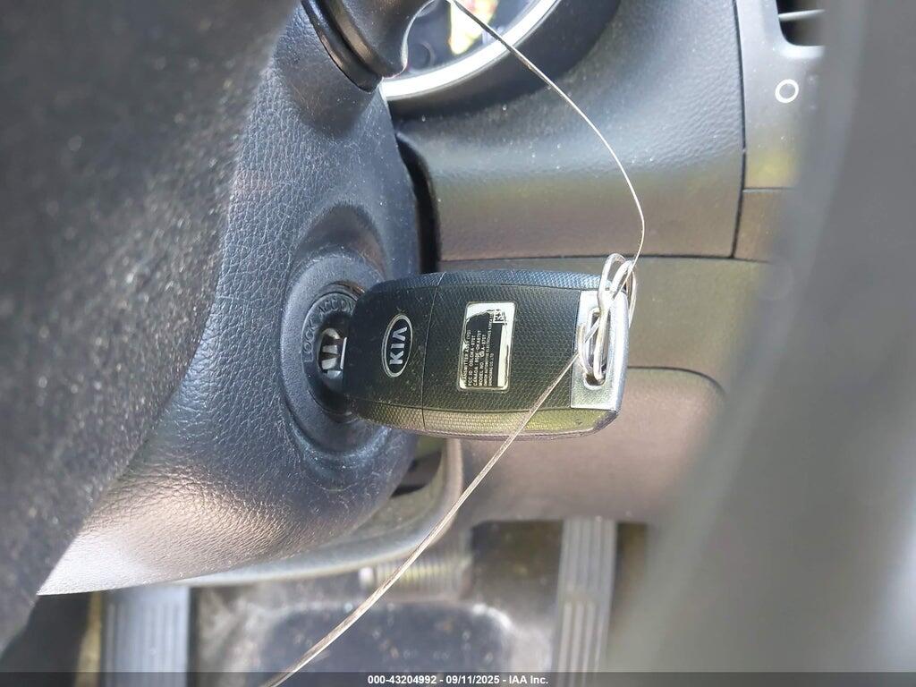 KNAFK4A61G5501410 2016 KIA FORTE photo no. 11