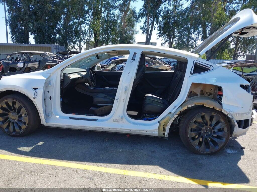 7SAYGDEE3NF368677 2022 TESLA MODEL Y photo no. 6
