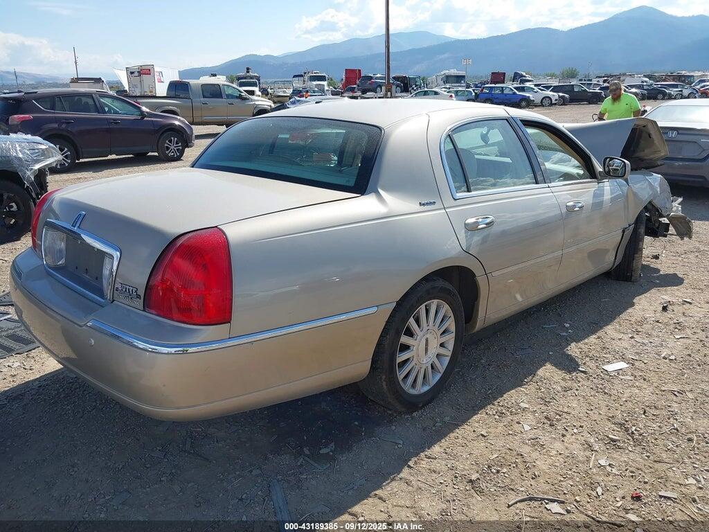 1LNHM81W04Y641354 2004 LINCOLN TOWN CAR photo no. 4