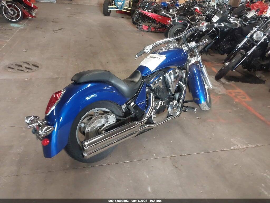 JH2SC6606FK500632 2015 HONDA VT1300 photo no. 4