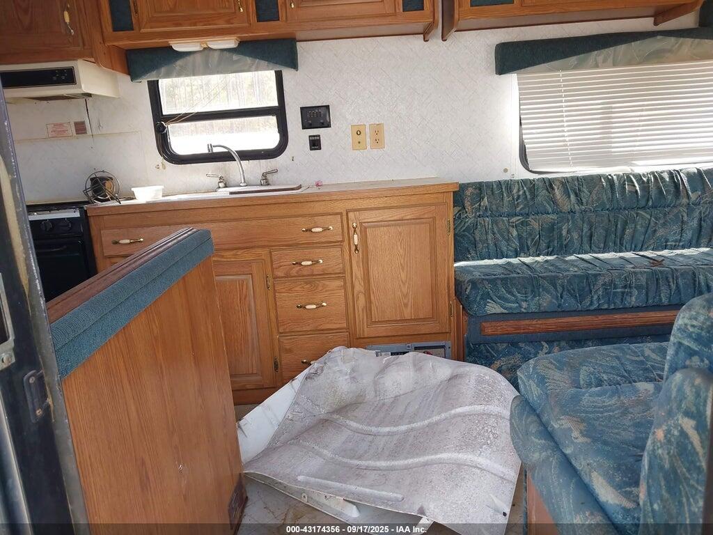4N11G222710113229 2001 NASH 22G photo no. 5
