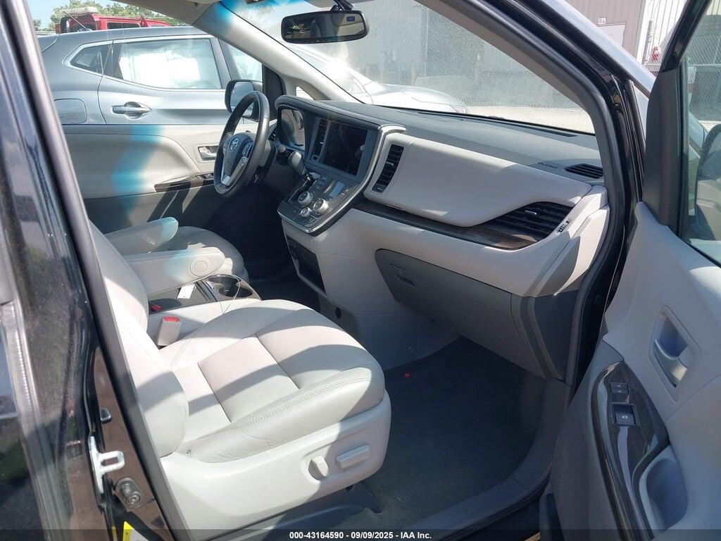 5TDYK3DC8GS766200 2016 TOYOTA SIENNA photo no. 5