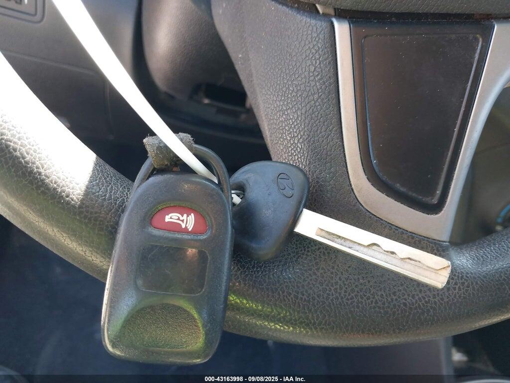 KMHCT5AE1GU244265 2016 HYUNDAI ACCENT photo no. 11