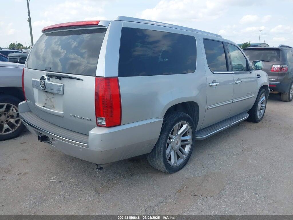1GYS3HEFXBR127777 2011 CADILLAC ESCALADE ESV photo no. 4