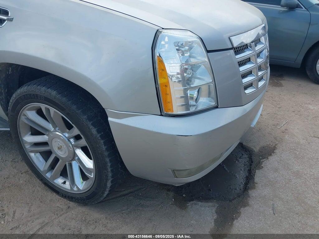 1GYS3HEFXBR127777 2011 CADILLAC ESCALADE ESV photo no. 6