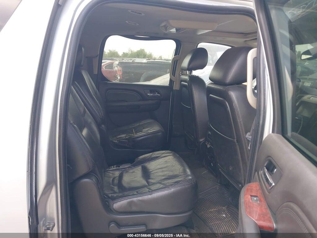 1GYS3HEFXBR127777 2011 CADILLAC ESCALADE ESV photo no. 8