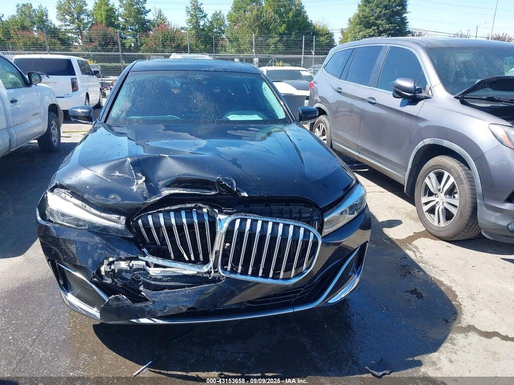 WBA7U2C02MCF72606 2021 BMW 750I photo no. 12