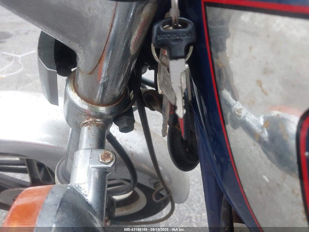 JH2RC0809CM010923 1982 HONDA CB650 photo no. 11