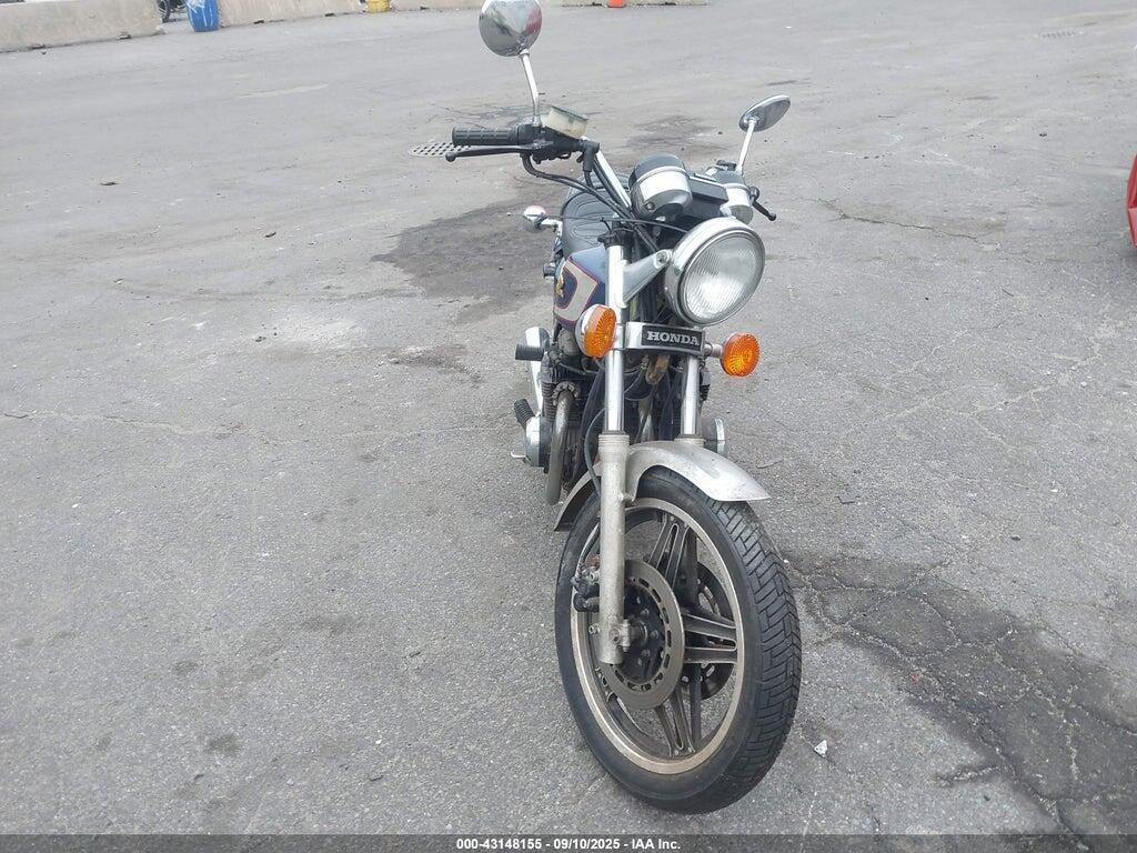 JH2RC0809CM010923 1982 HONDA CB650 photo no. 5