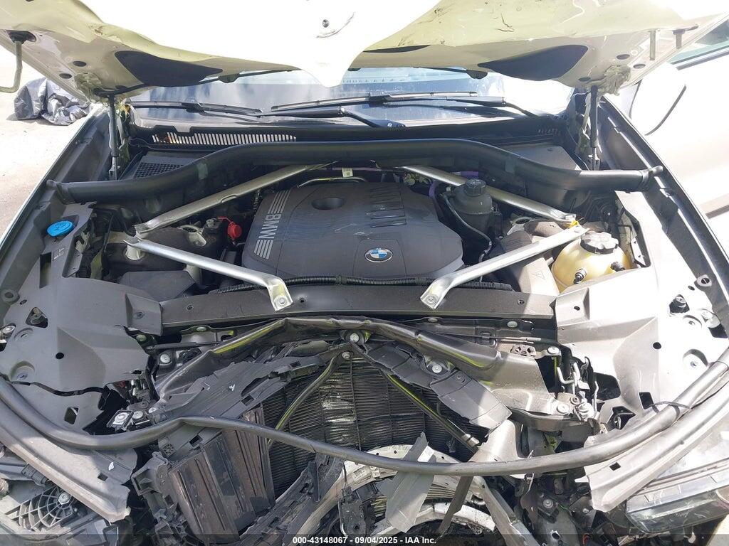5UX23EM08R9U94106 2024 BMW X7 photo no. 10
