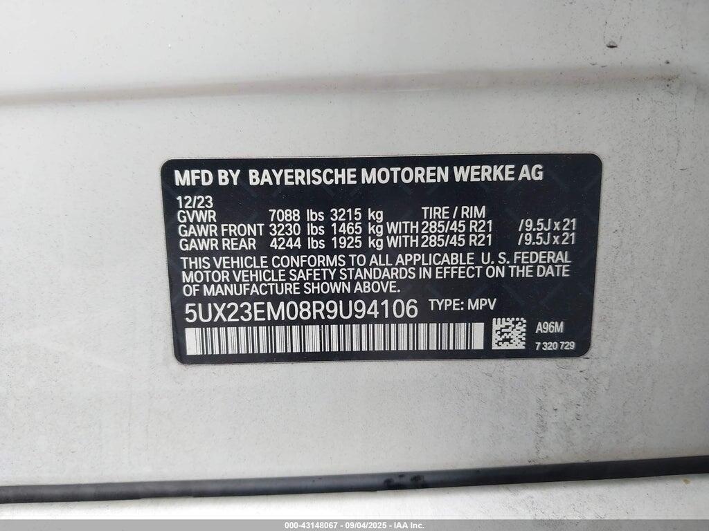 5UX23EM08R9U94106 2024 BMW X7 photo no. 9
