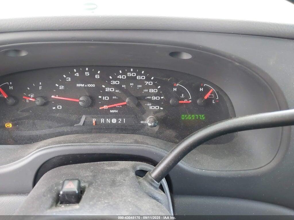 1FDXE45S14HB08888 2004 WINNEBAGO ECONOLINE photo no. 5