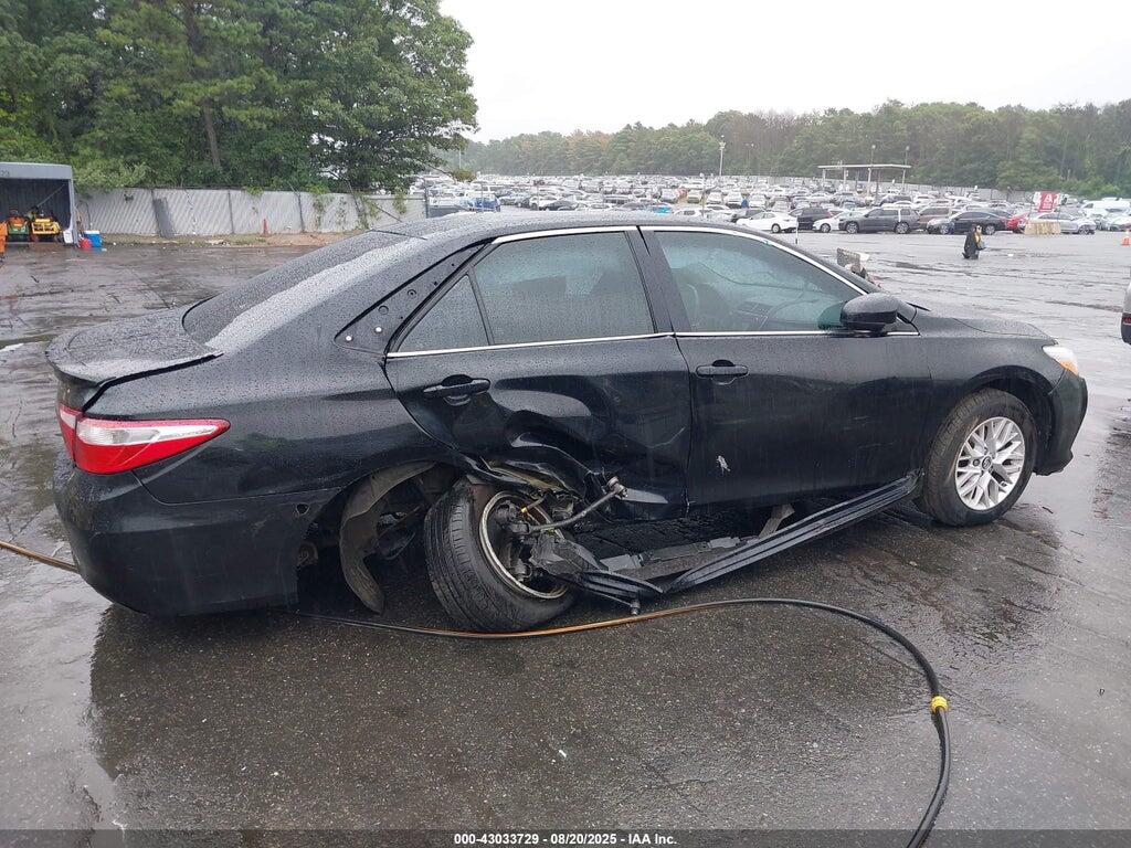 4T1BF1FK5HU350147 2017 TOYOTA CAMRY photo no. 6