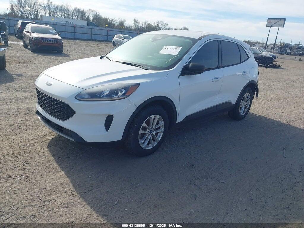 1FMCU0G60NUB86887 2022 FORD ESCAPE photo no. 2