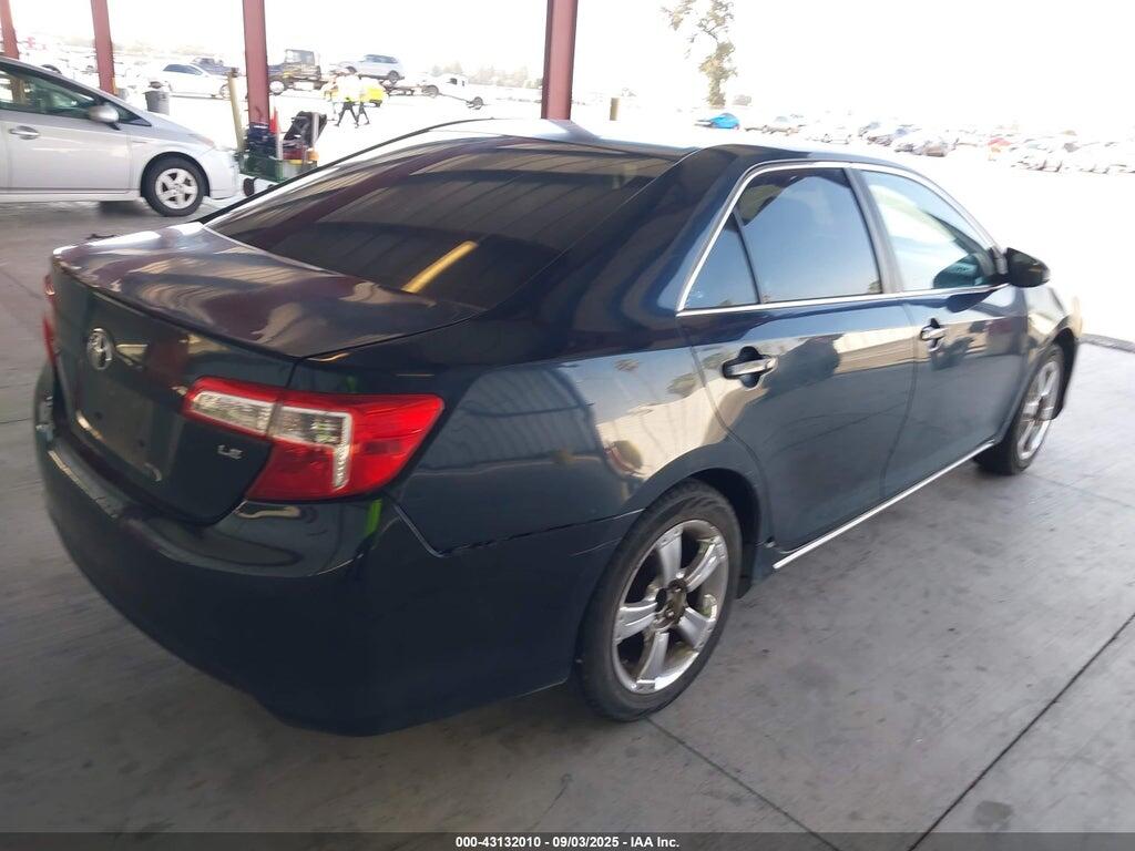 4T1BF1FK5EU415686 2014 TOYOTA CAMRY photo no. 4