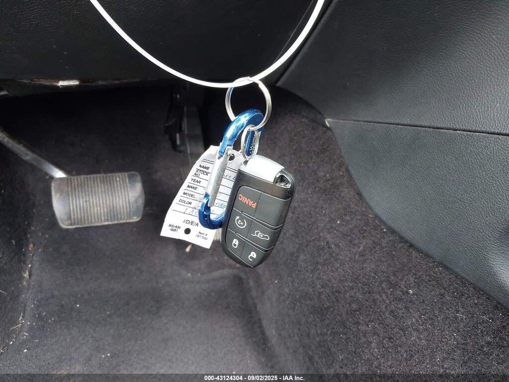 1C4RJFAG1HC834307 2017 JEEP GRAND CHEROKEE photo no. 11