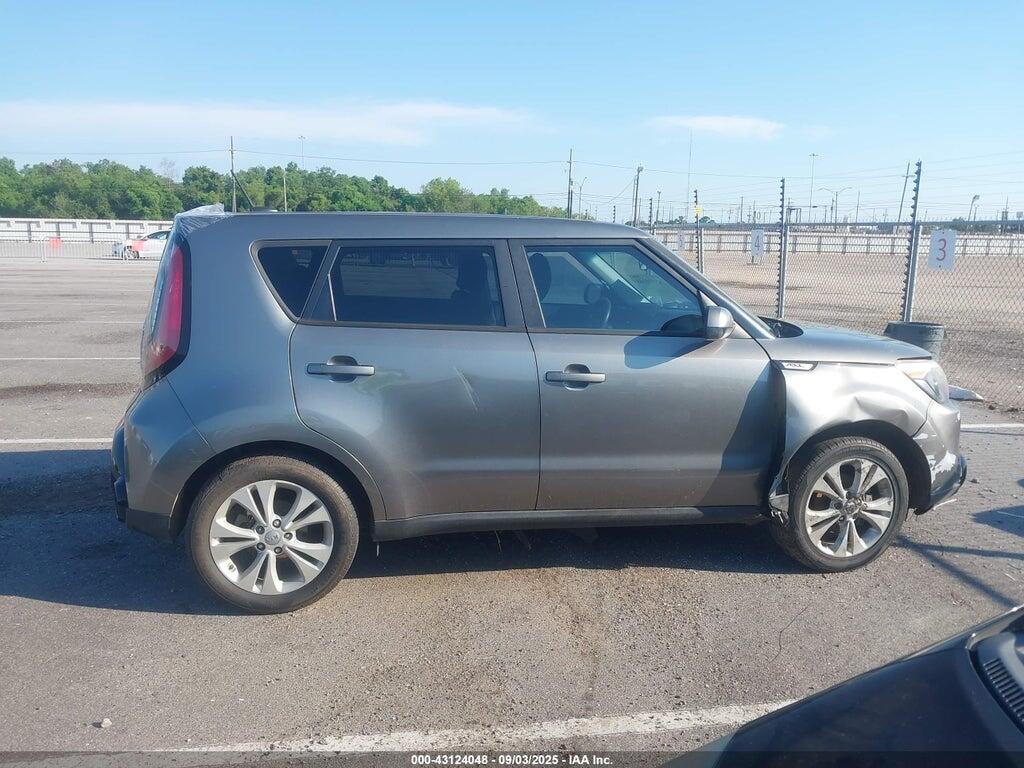 KNDJP3A56G7302499 2016 KIA SOUL photo no. 12