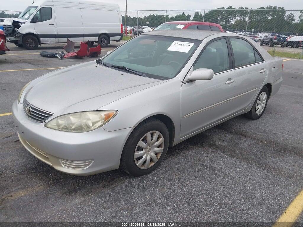4T1BE30KX5U084868 2005 TOYOTA CAMRY photo no. 2