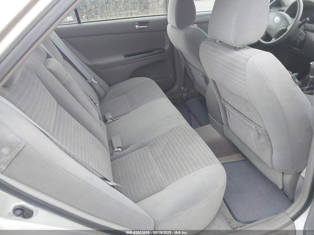4T1BE30KX5U084868 2005 TOYOTA CAMRY photo no. 8