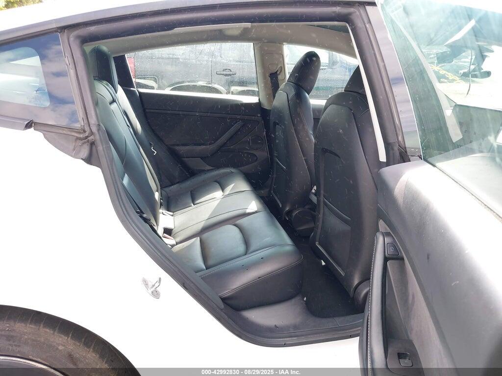 5YJ3E1EB8NF247631 2022 TESLA MODEL 3 photo no. 8