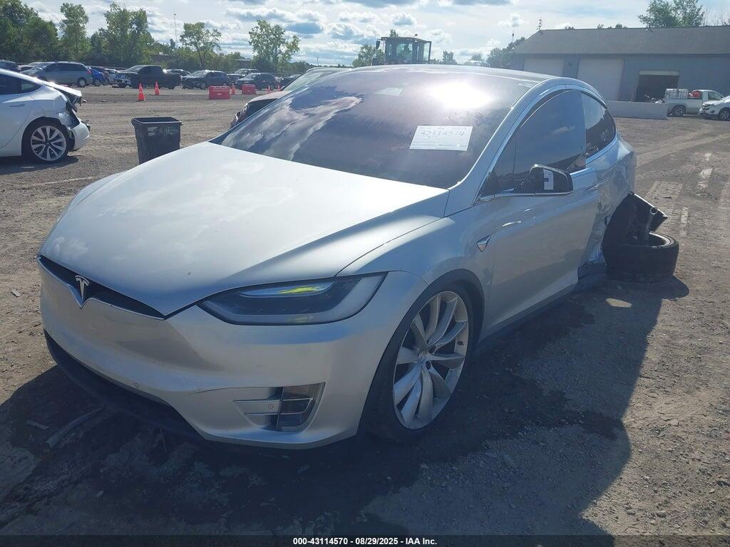 5YJXCAE2XHF048804 2017 TESLA MODEL X photo no. 2