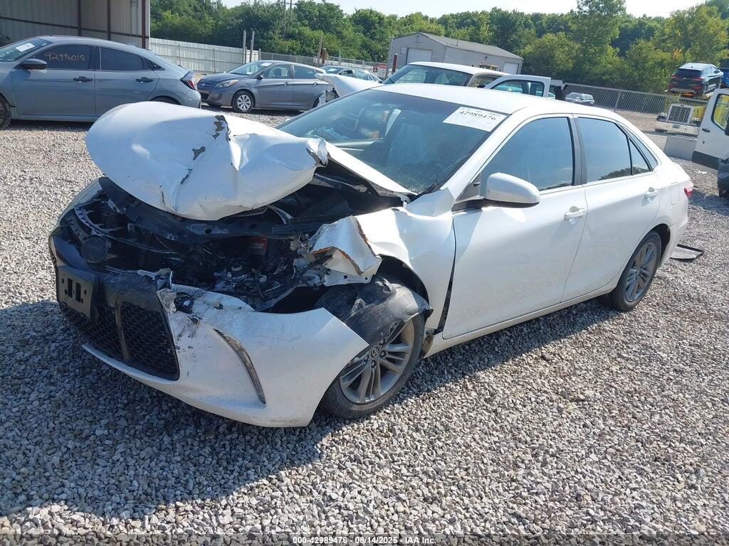 4T1BF1FK3GU181230 2016 TOYOTA CAMRY photo no. 2