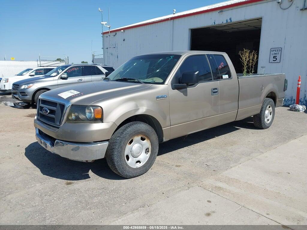1FTVX12534NB96010 2004 FORD F-150 photo no. 2