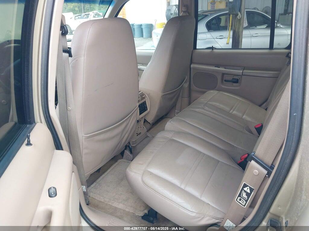 1FMDU63E2YZA39031 2000 FORD EXPLORER photo no. 8