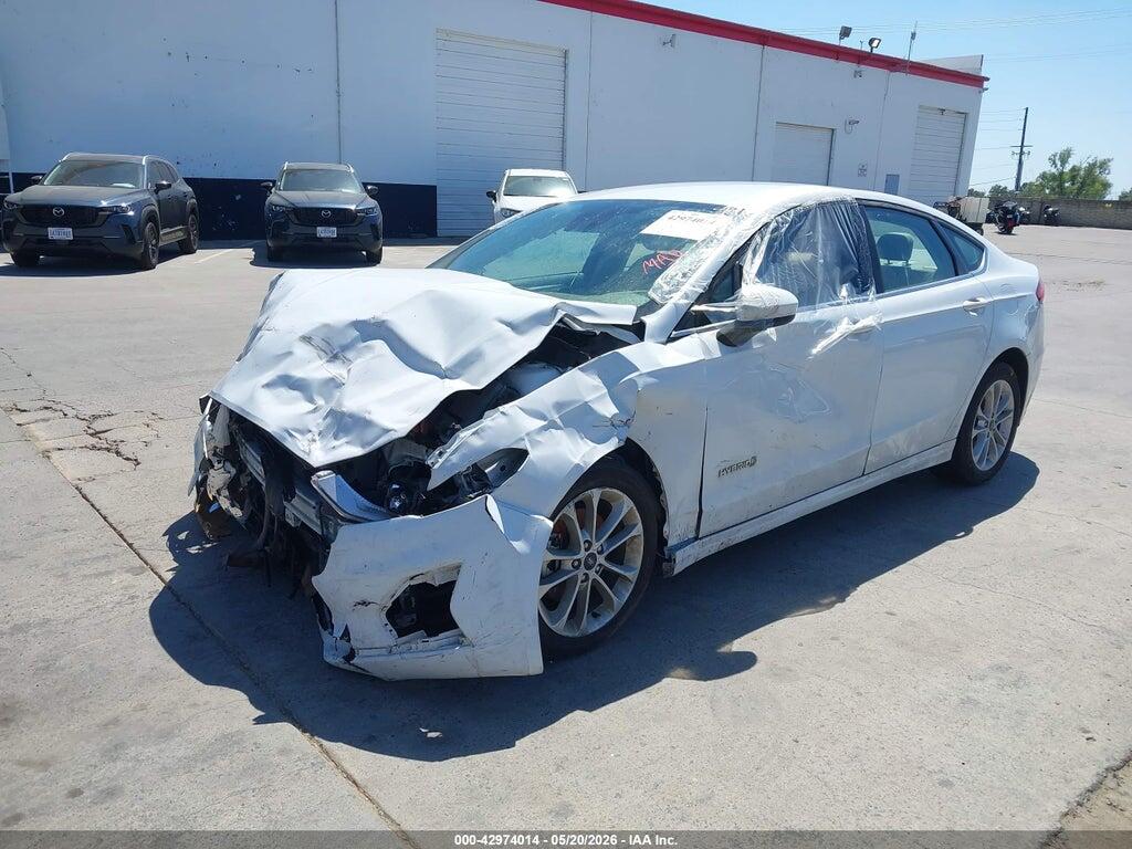 3FA6P0LU8KR262930 2019 FORD FUSION HYBRID photo no. 2