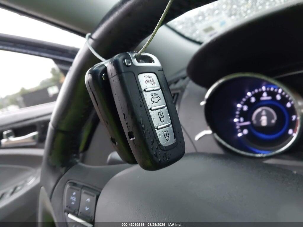 5NPEC4AC8EH939243 2014 HYUNDAI SONATA photo no. 11