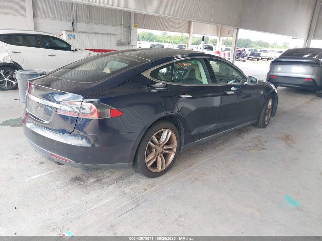 5YJSA1AC8DFP10114 2013 TESLA MODEL S photo no. 4