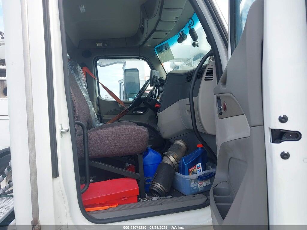 1XPBDP9X4KD235923 2019 PETERBILT 579 photo no. 5