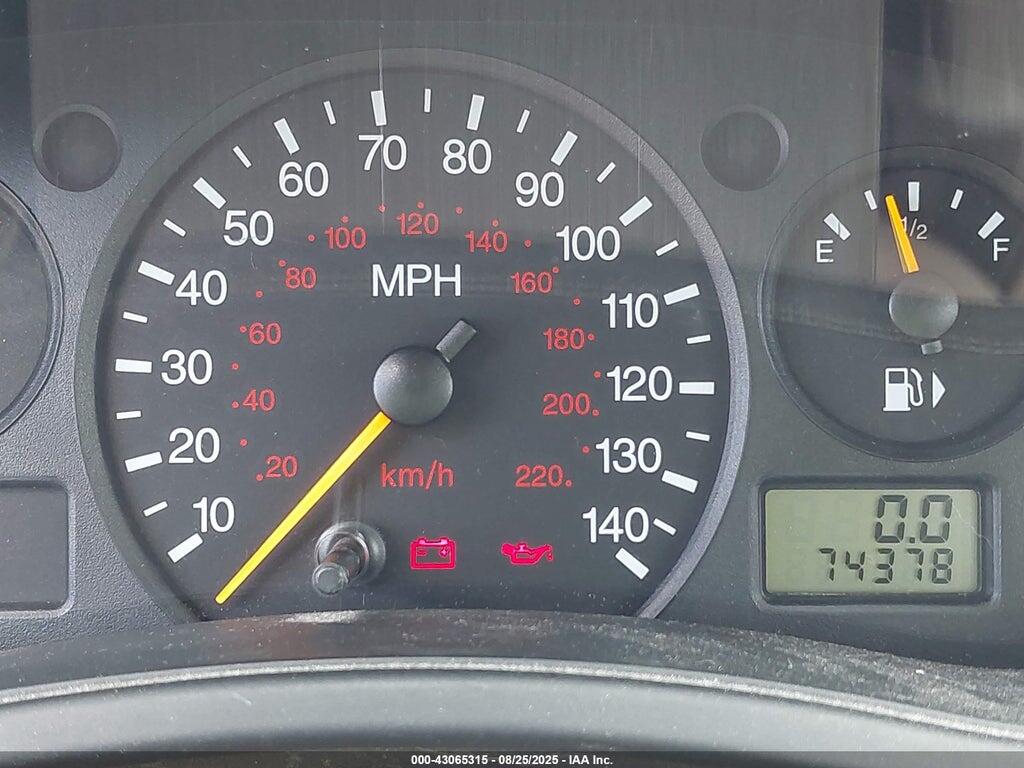 1FAFP38Z74W108697 2004 FORD FOCUS photo no. 7
