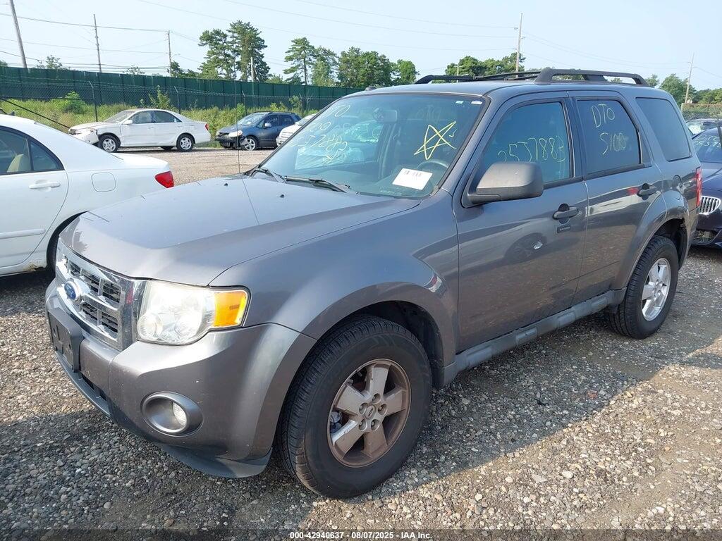 1FMCU0D71BKA03047 2011 FORD ESCAPE photo no. 2