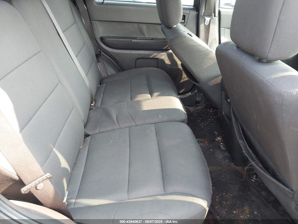 1FMCU0D71BKA03047 2011 FORD ESCAPE photo no. 8