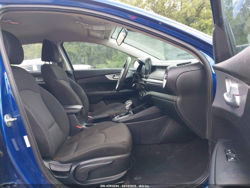 3KPF24AD1RE749911 2024 KIA FORTE photo no. 5