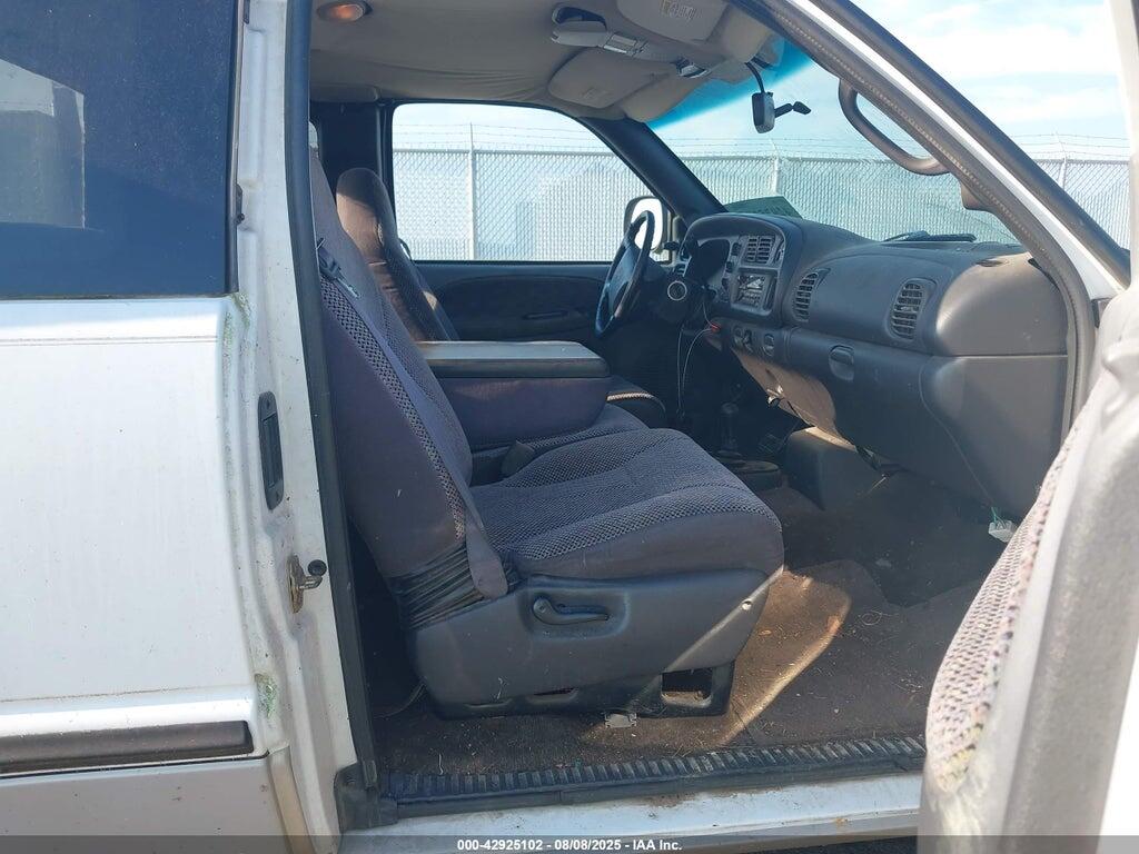 1B7HF13Y6YJ152136 2000 DODGE RAM 1500 photo no. 5
