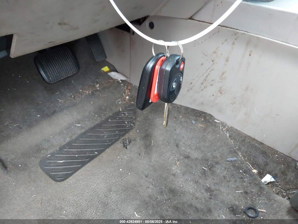 1FMCU03739KA80580 2009 FORD ESCAPE photo no. 11