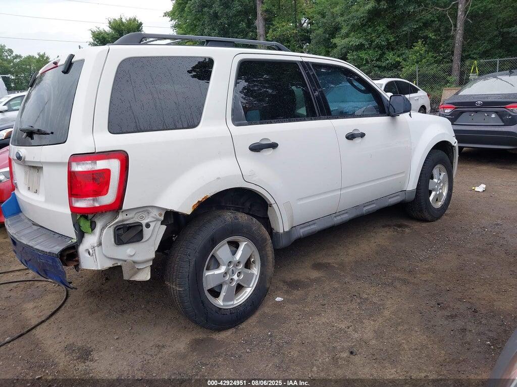 1FMCU03739KA80580 2009 FORD ESCAPE photo no. 4