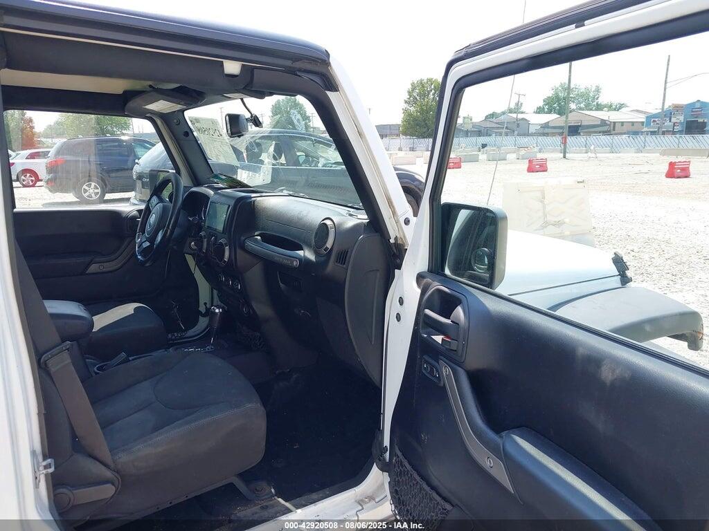1C4BJWDG8FL703479 2015 JEEP WRANGLER UNLIMITED photo no. 5