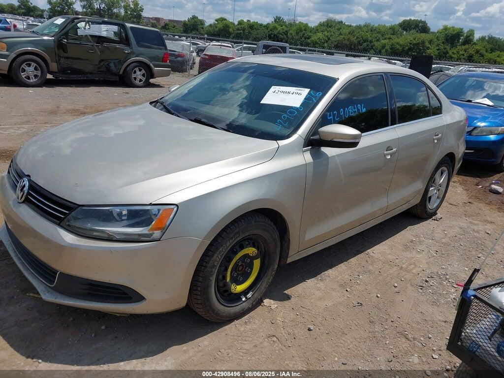 3VWLL7AJ1EM309336 2014 VOLKSWAGEN JETTA photo no. 2