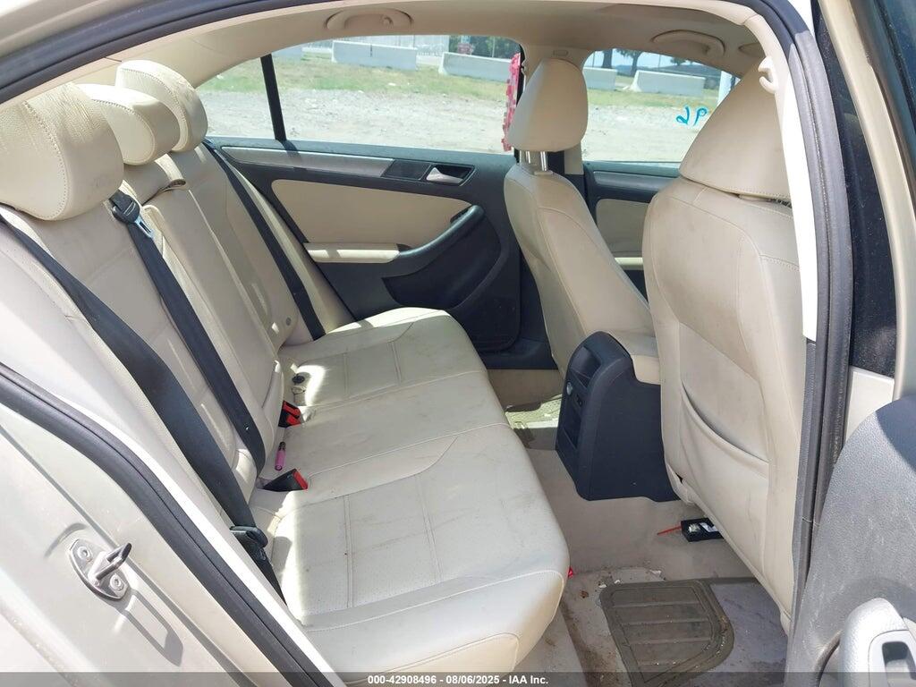 3VWLL7AJ1EM309336 2014 VOLKSWAGEN JETTA photo no. 8