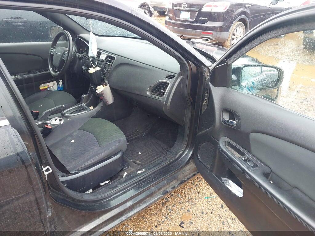 1C3CCBAB2CN222552 2012 CHRYSLER 200 photo no. 5