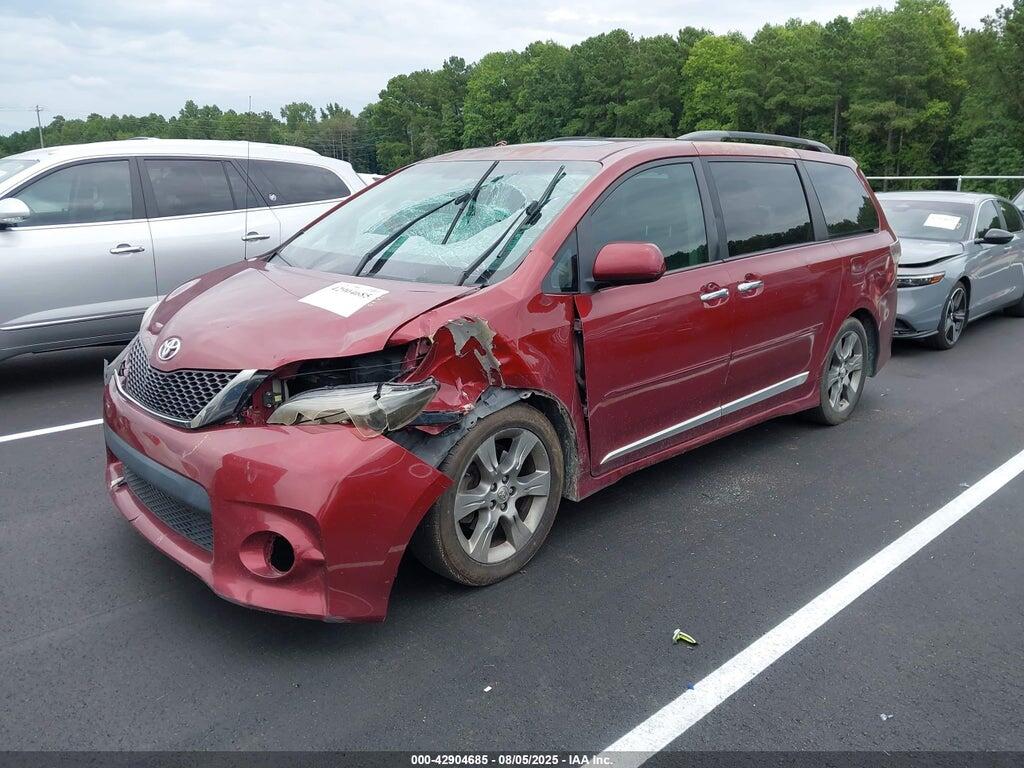 5TDXK3DC5DS381457 2013 TOYOTA SIENNA photo no. 2