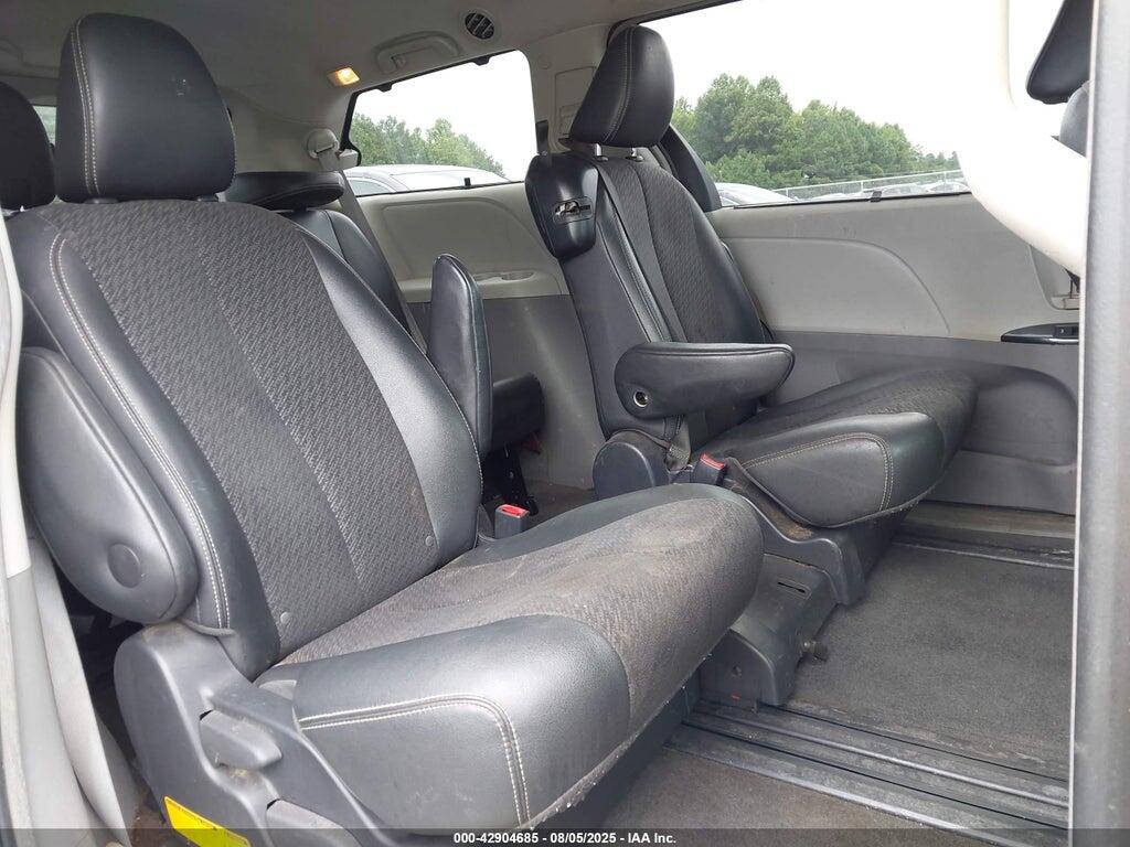 5TDXK3DC5DS381457 2013 TOYOTA SIENNA photo no. 8