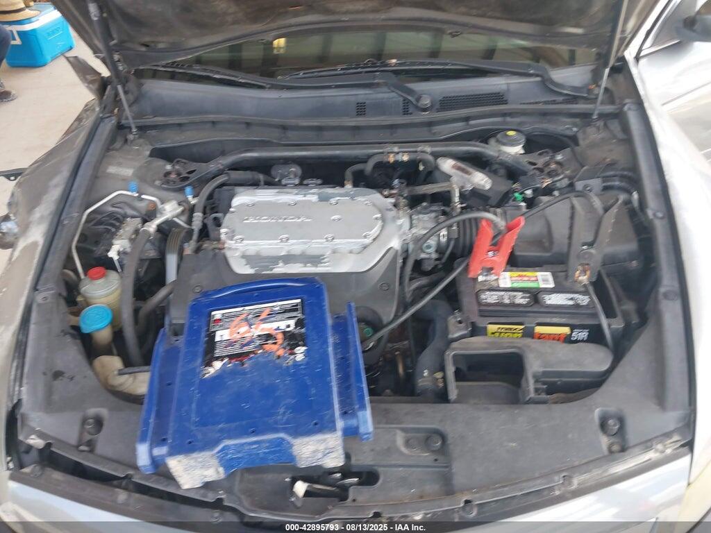 1HGCS2B87AA010611 2010 HONDA ACCORD photo no. 10